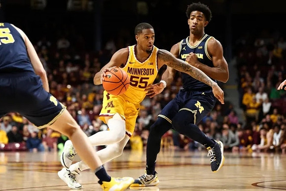 Joey Baker (15) and Jace Howard (25)