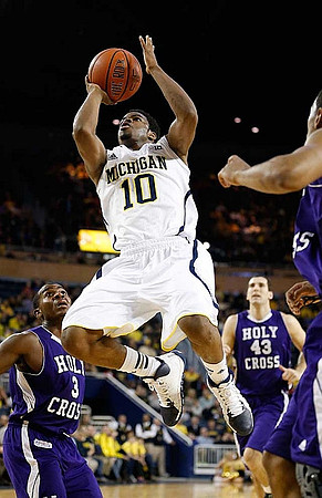 Derrick Walton Jr. (10)