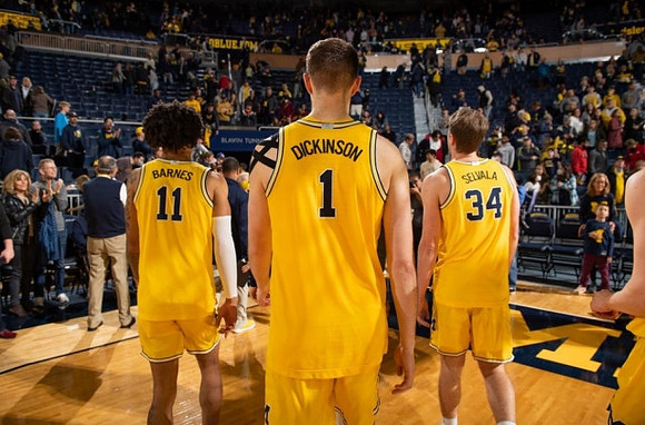 Isaiah Barnes (11), Hunter Dickinson (1), and Jackson Selvala (34)