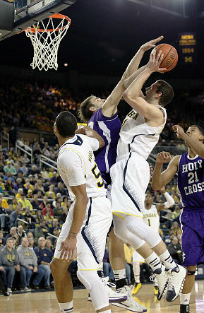 Jordan Morgan (52) and Nik Stauskas (11)