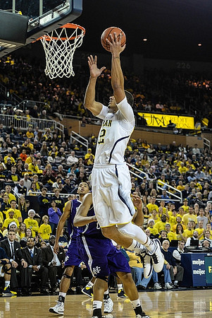 Jordan Morgan (52)