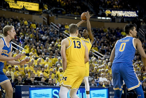 Moritz Wagner (13) and Charles Matthews (1)