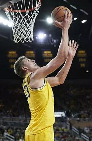 Moritz Wagner (13)