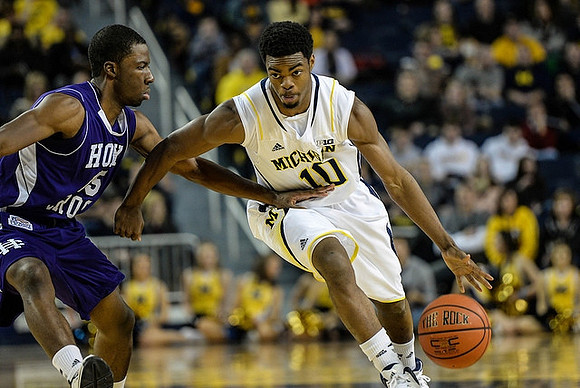 Derrick Walton Jr. (10)