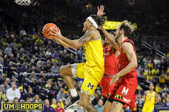 Terrance Williams II (5) and Kobe Bufkin (2)