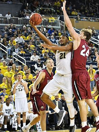 Zak Irvin (21)