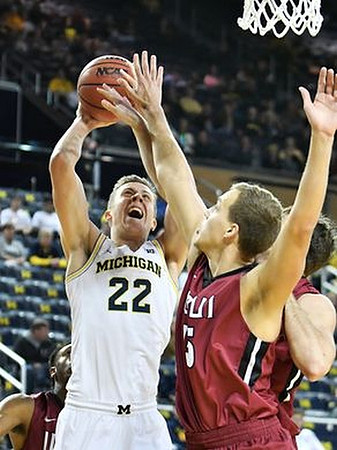 Duncan Robinson (22)