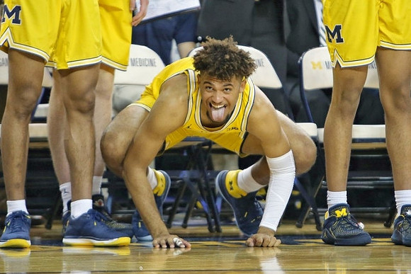 Isaiah Livers (4)