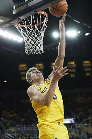 Moritz Wagner (13)