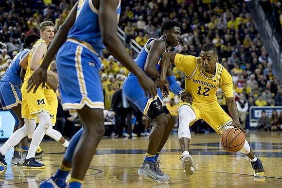 Moritz Wagner (13) and Muhammad-Ali Abdur-Rahkman (12)