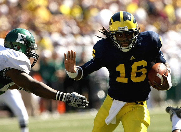 Denard Robinson (16)