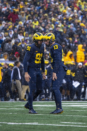 Brad Robbins (91) and Jake Moody (13)