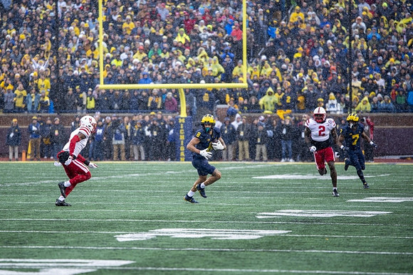 Ronnie Bell (8) and Donovan Edwards (7)
