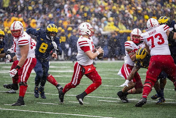 Derrick Moore (8)