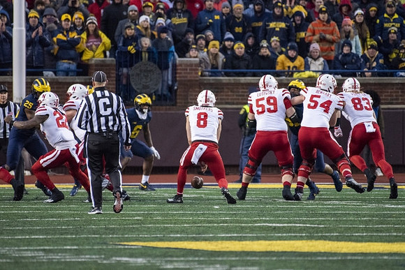 Junior Colson (25) and R.J. Moten (6)