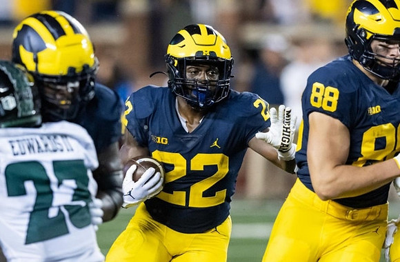 Tavierre Dunlap (22) and Matthew Hibner (88)