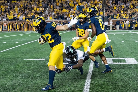Max Bredeson (82), Matthew Hibner (88), and Darrius Clemons (0)