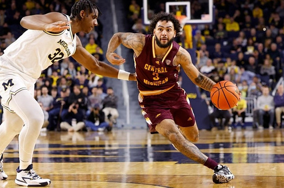 Tarris Reed Jr. (32)