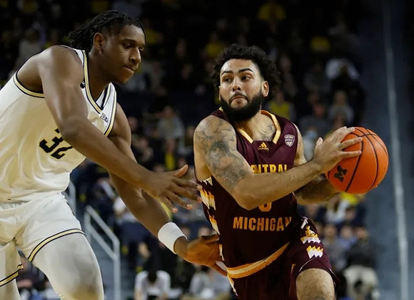 Tarris Reed Jr. (32)