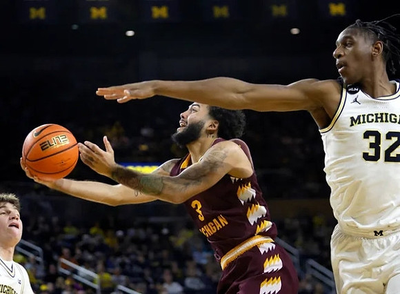 Tarris Reed Jr. (32)