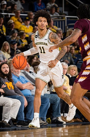 Isaiah Barnes (11)