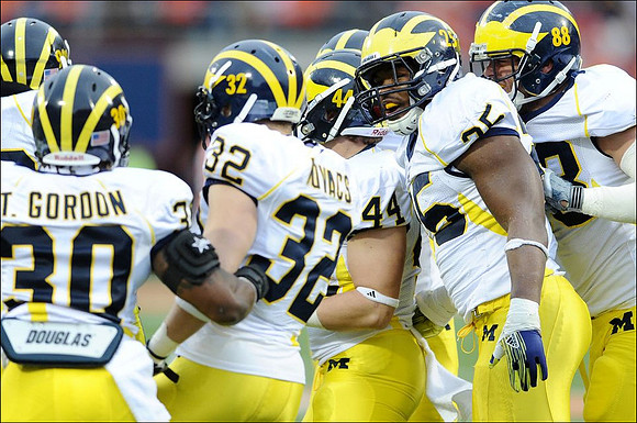 Thomas Gordon (30), Jordan Kovacs (32), Desmond Morgan (44), Kenny Demens (25), and Craig Roh (88)