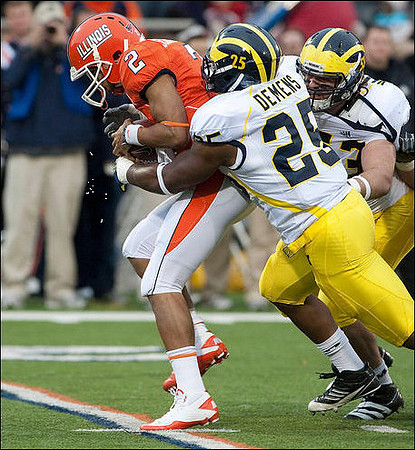 Kenny Demens (25) and Ryan Van Bergen (53)