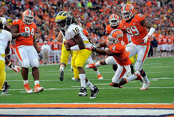 Denard Robinson (16)