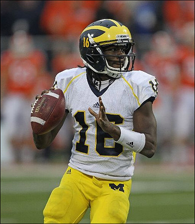 Denard Robinson (16)