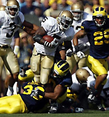 Boubacar Cissoko (33) and Troy Woolfolk (29)