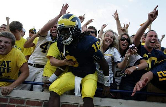 Denard Robinson (16)
