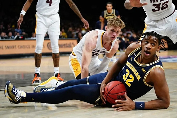 Tarris Reed Jr. (32)