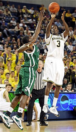 Manny Harris (3)