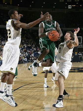 Jevohn Shepherd (22) and Zack Novak (0)
