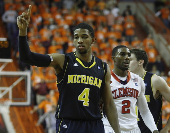 Darius Morris (4)