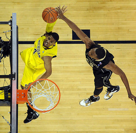 Darius Morris (4)