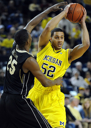 Jordan Morgan (52)