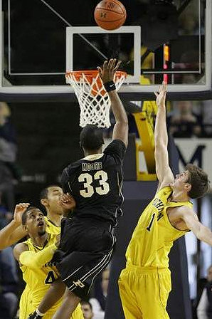 Darius Morris (4) and Stu Douglass (1)