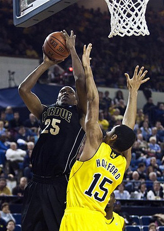 Jon Horford (15)
