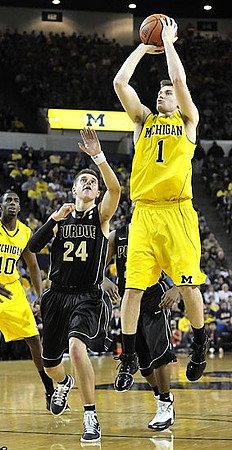 Tim Hardaway Jr. (10) and Stu Douglass (1)