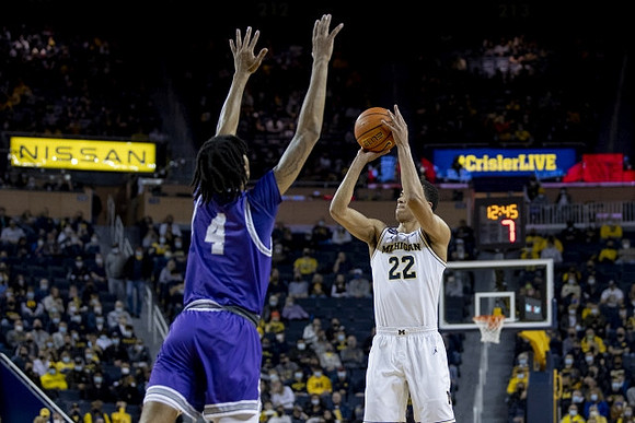 Caleb Houstan (22)