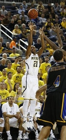 Zak Irvin (21)