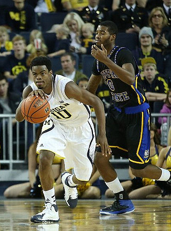 Derrick Walton Jr. (10)