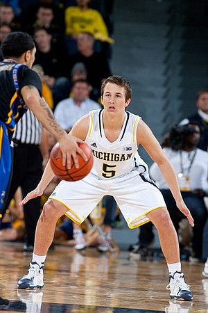 Andrew Dakich (5)