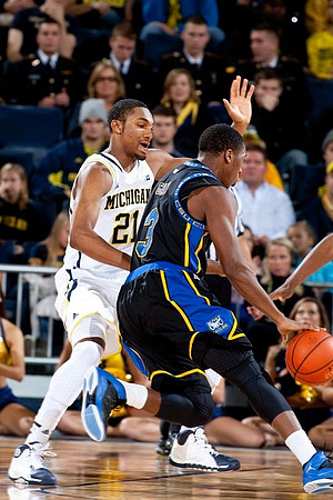 Zak Irvin (21)