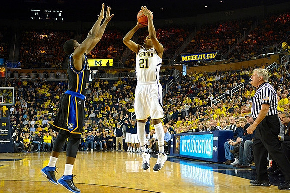 Zak Irvin (21)