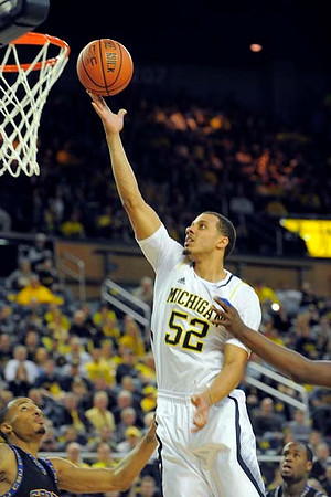 Jordan Morgan (52)