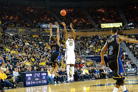 Zak Irvin (21)