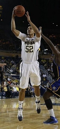 Jordan Morgan (52)