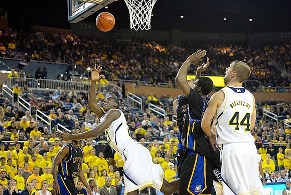 Caris LeVert (23) and Max Bielfeldt (44)